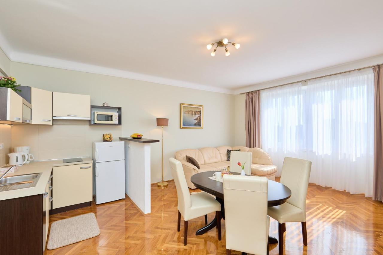 Seaview Apartment Ploce ドゥブロブニク エクステリア 写真