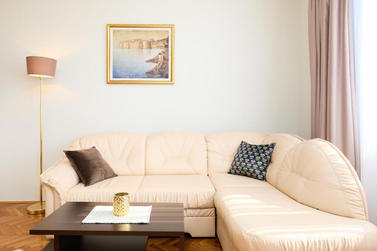 Seaview Apartment Ploce ドゥブロブニク エクステリア 写真